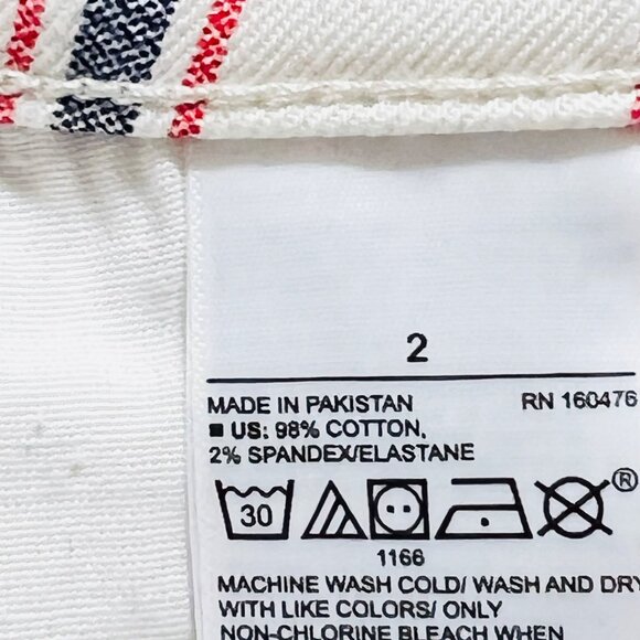 Old Navy Women's Striped Cream Navy Red Rolled Hem Button-Fly Shorts Size 2 NWT - Picture 5 of 9